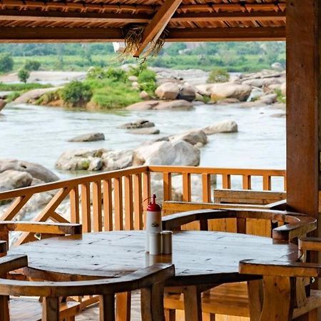 Leo Woods Hampi River View Hotel Eksteriør billede